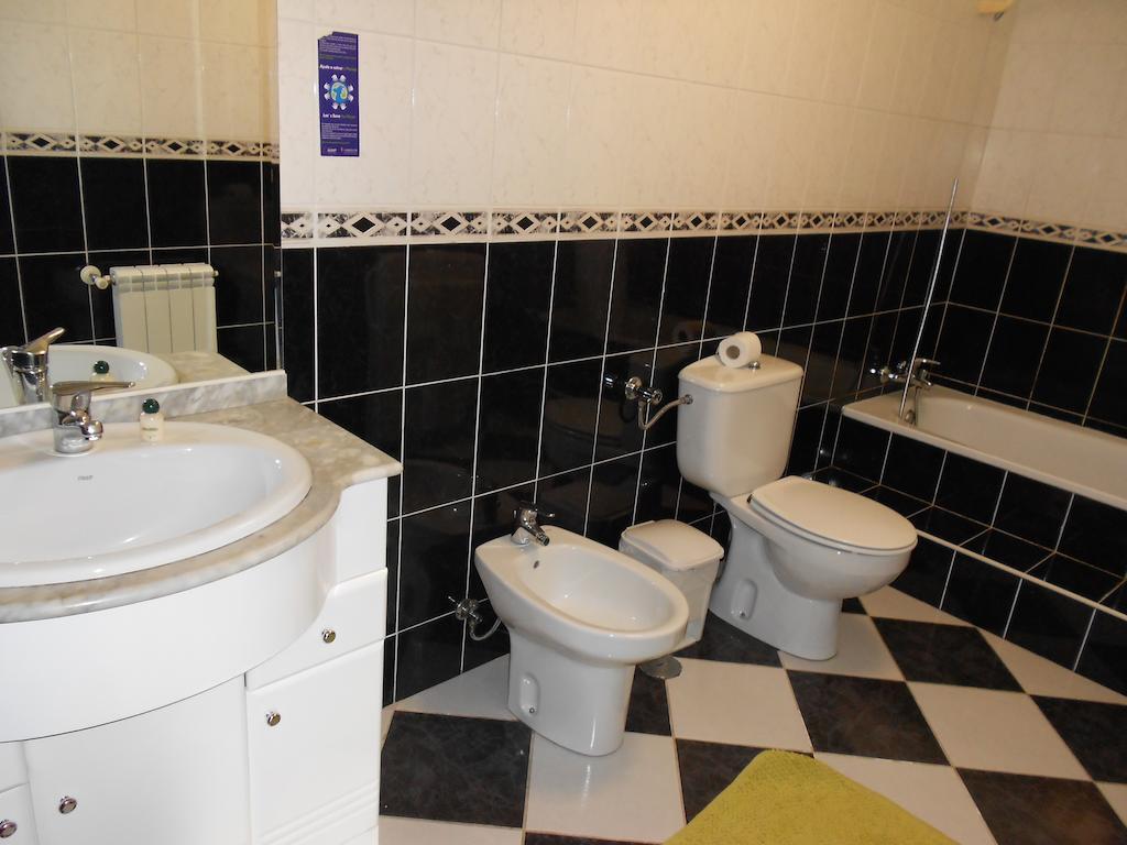 Vale De Azereiros Apartamentos Geres Szoba fotó